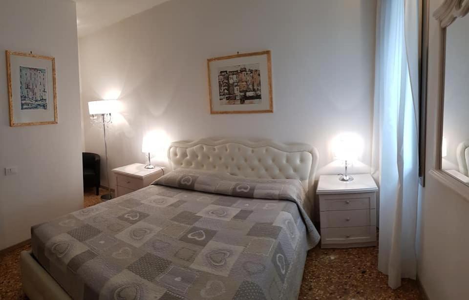 Angolo Fiorito 3* Venice