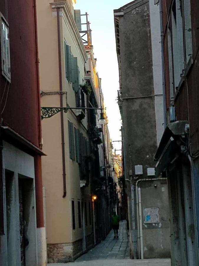 Angolo Fiorito Venice